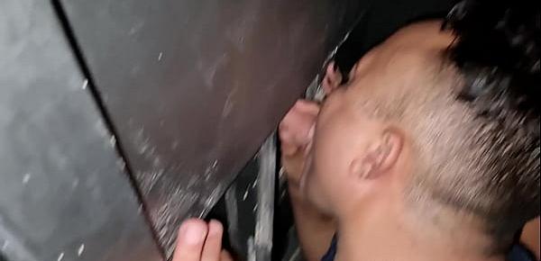  couple sucking cocks at Gloryhole at swing party